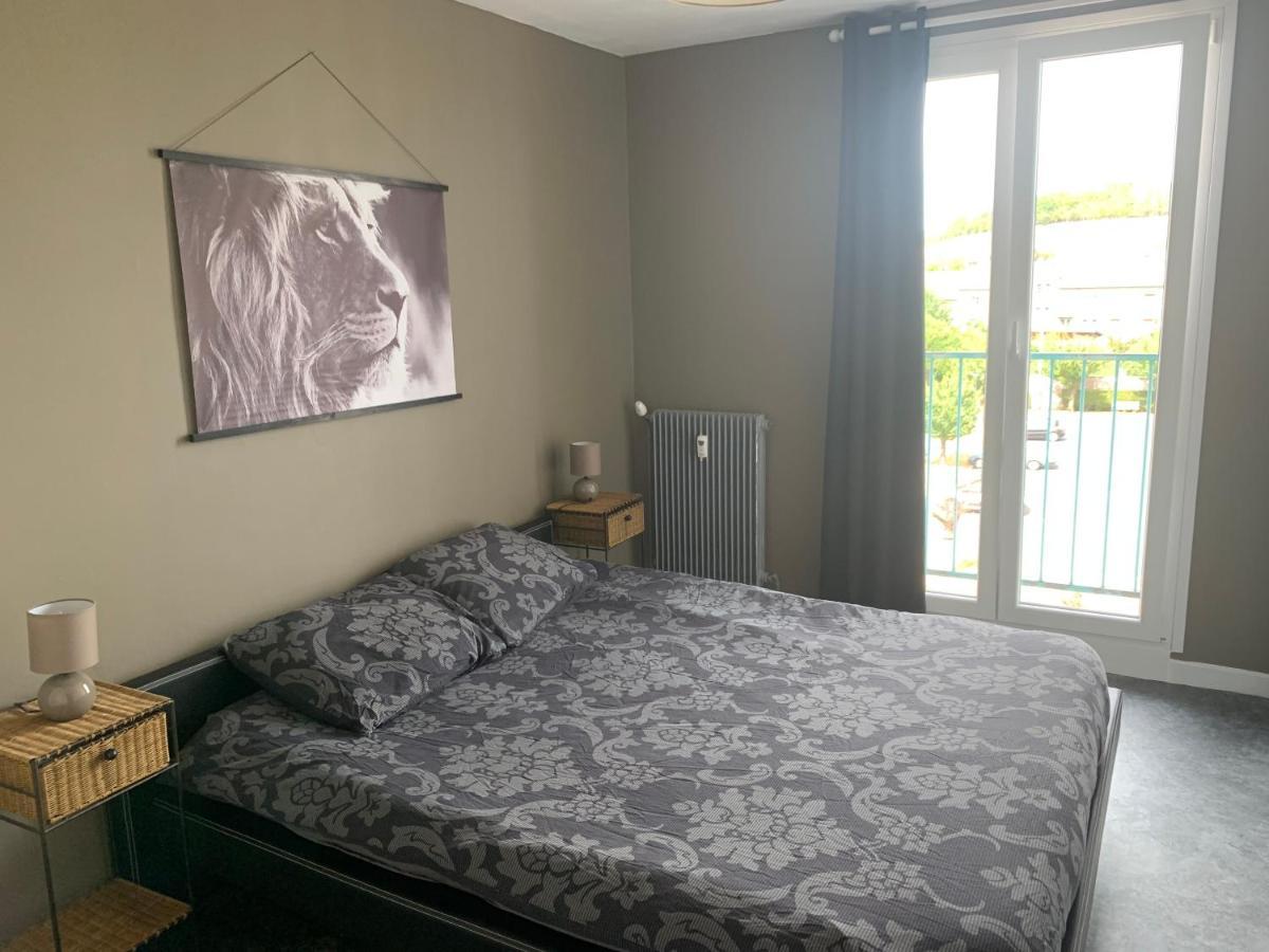 Appartement tout confort dans une résidence calme Givet Extérieur photo
