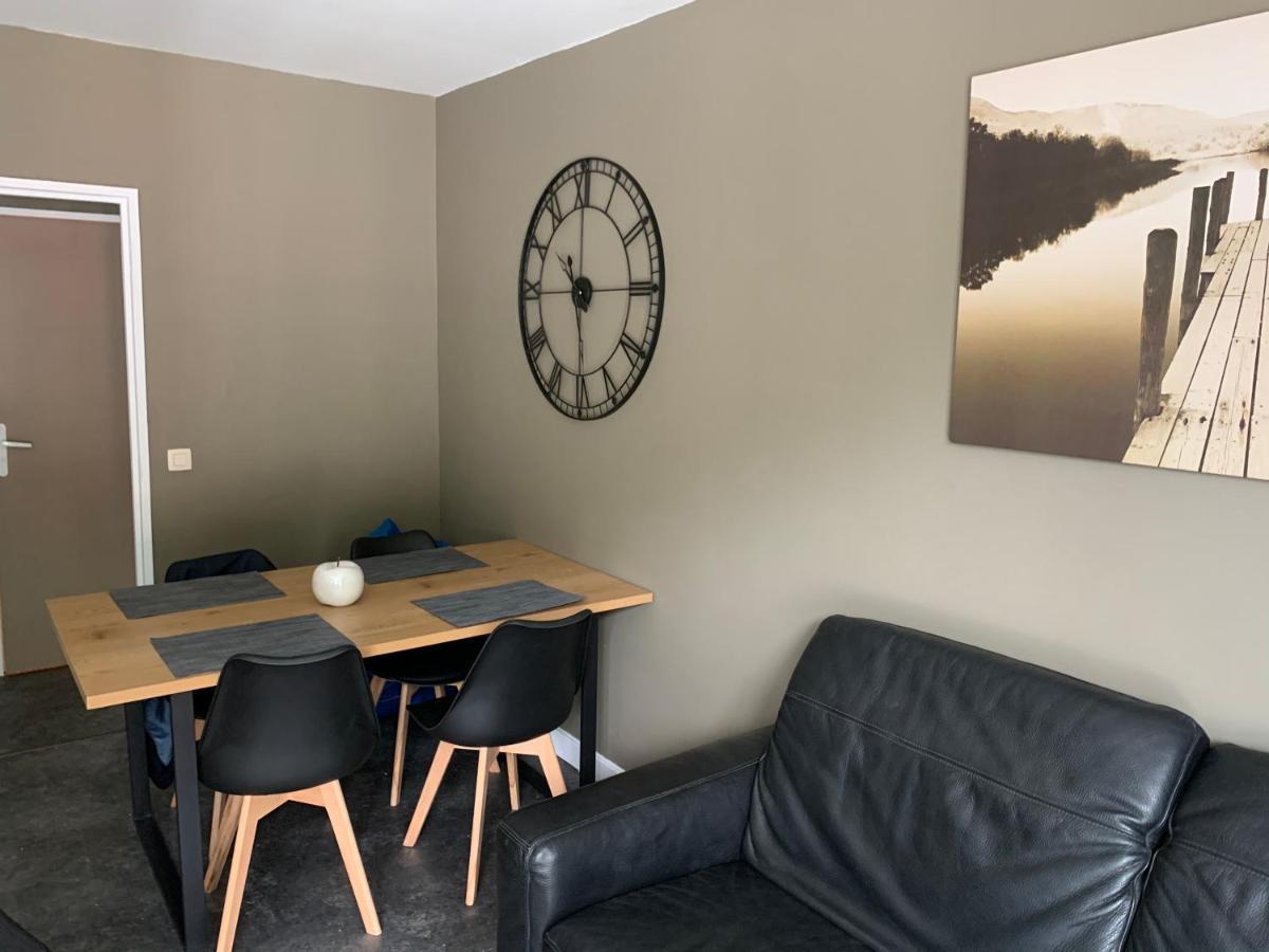 Appartement tout confort dans une résidence calme Givet Extérieur photo