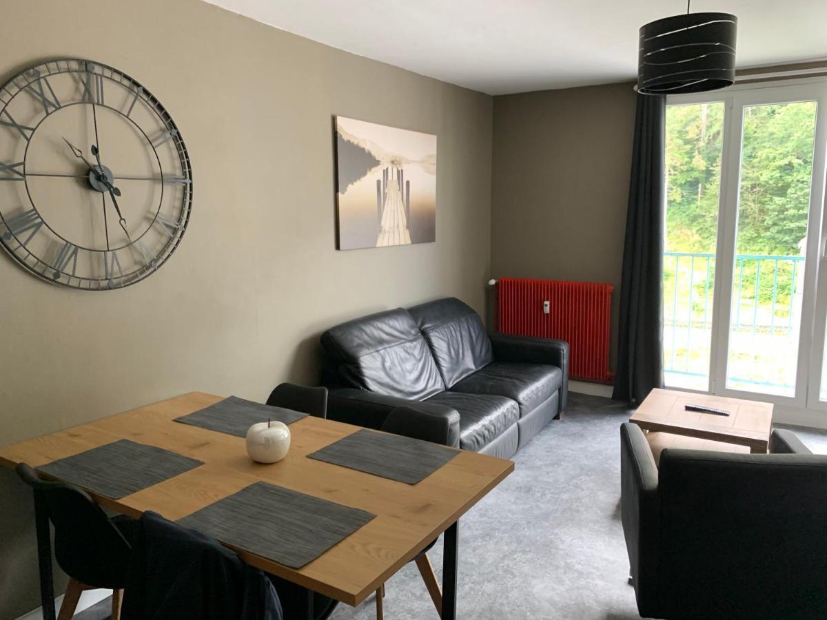 Appartement tout confort dans une résidence calme Givet Extérieur photo